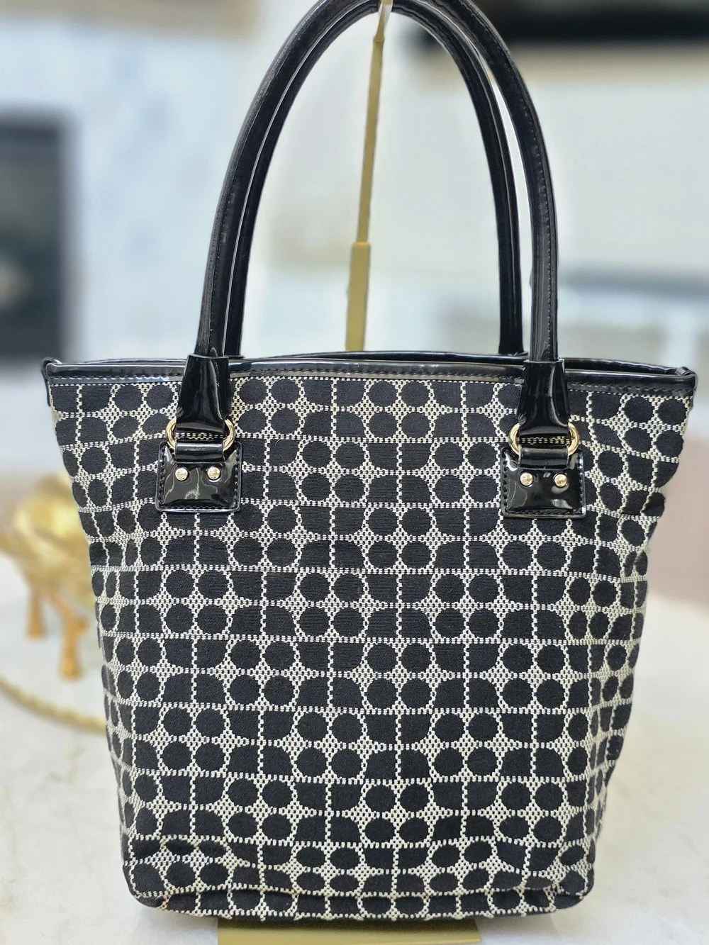 Kate Spade New York Pop Art Dot Small Karen Tote in Black and Cream